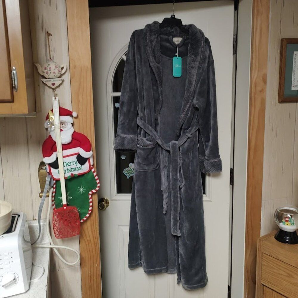 New Turquaz Gray Soft Plush Fleece Waffle Trim Tie Long Robe Size Women's XL